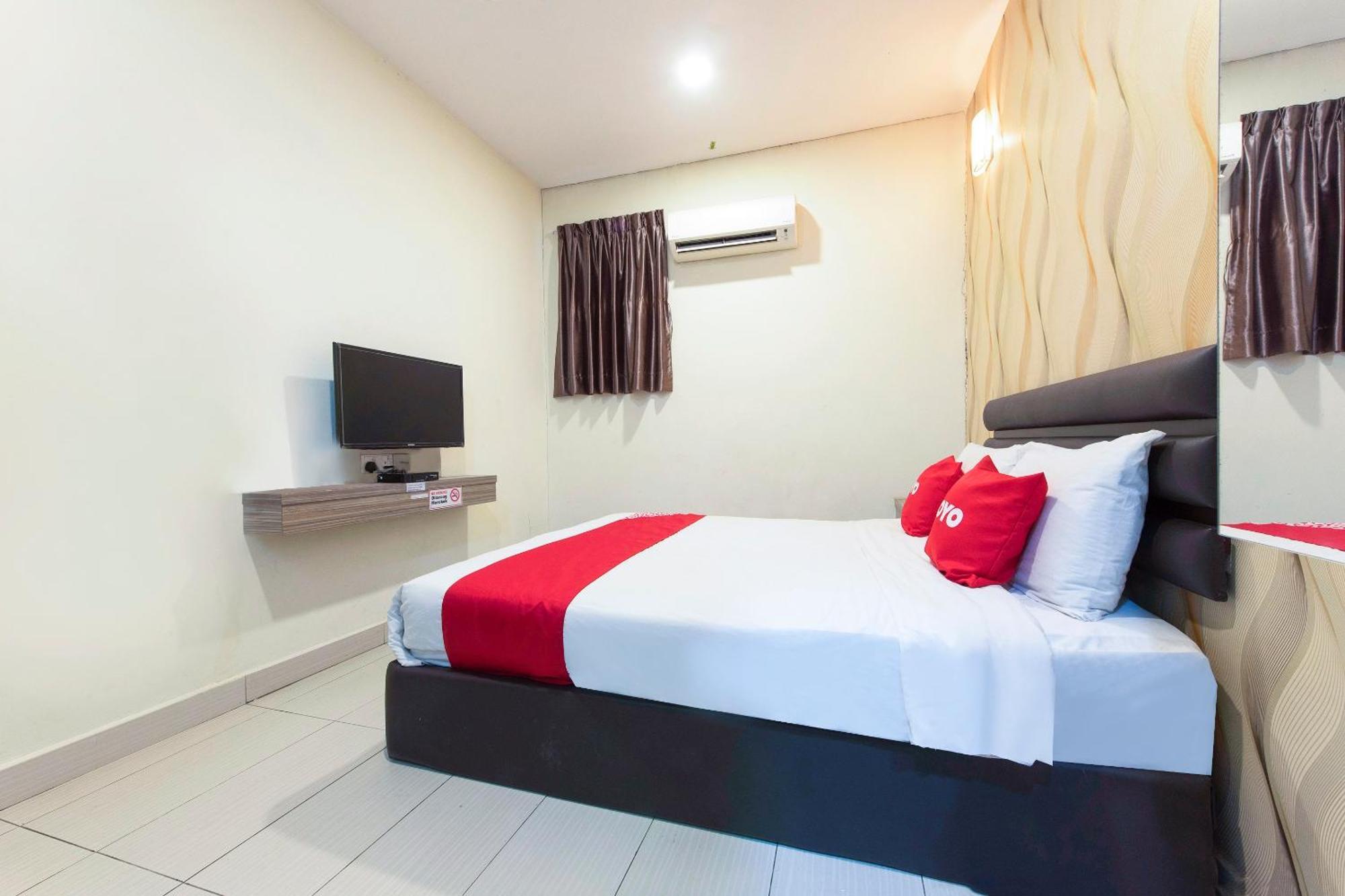 Super Oyo 90385 H3 Hotel Yong Peng Экстерьер фото