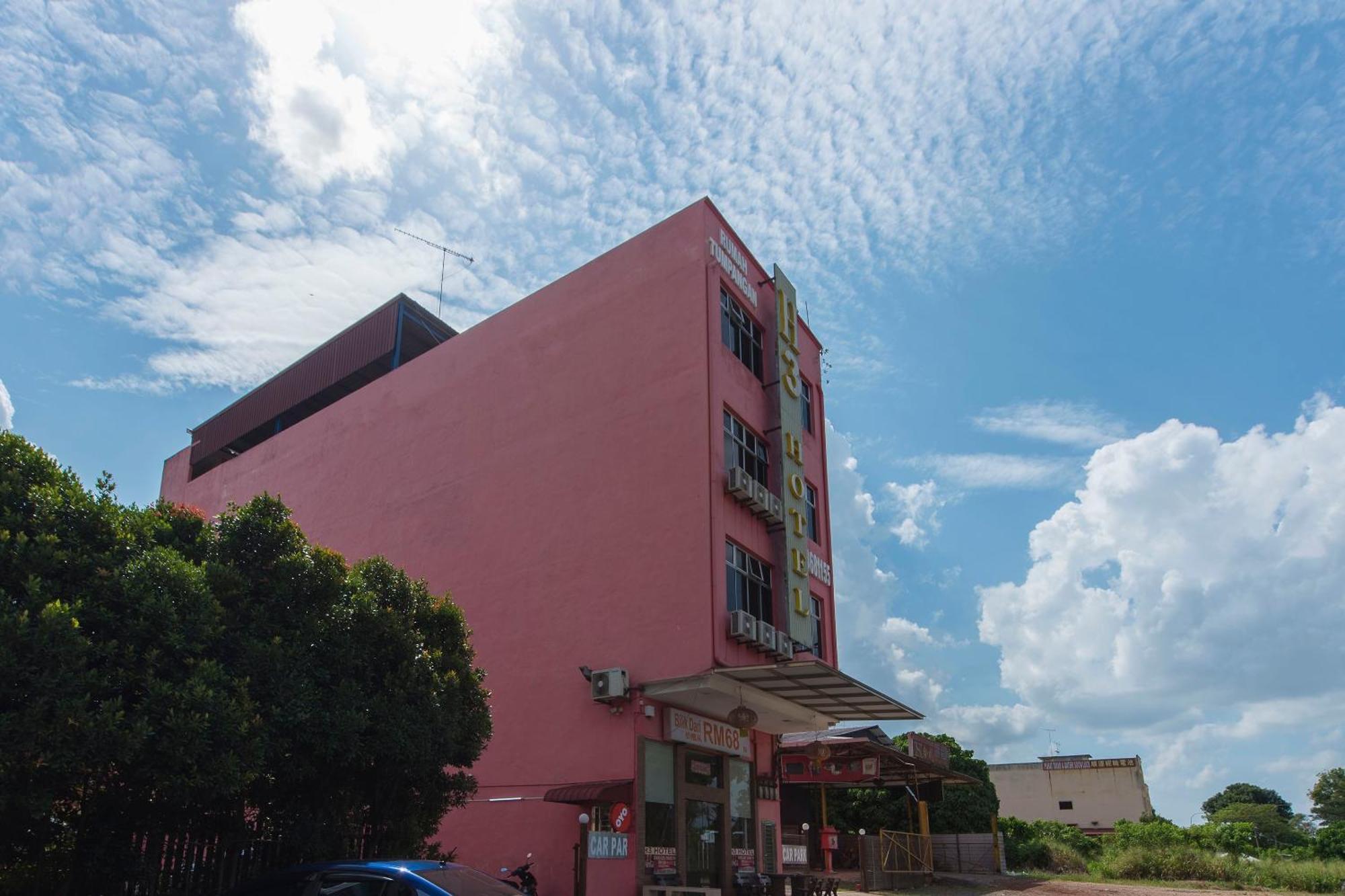 Super Oyo 90385 H3 Hotel Yong Peng Экстерьер фото